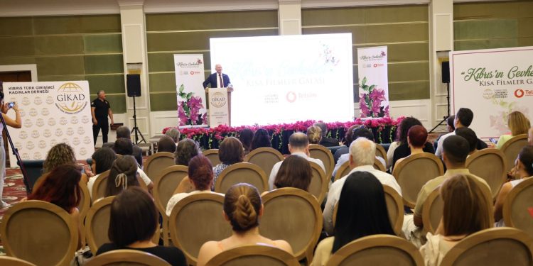 Töre, “Kıbrıs Cevherleri”nin tanıtıldığı kısa filmlerin gala törenine katıldı