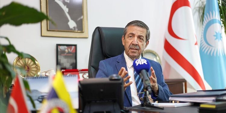 Dışişleri Bakanı Ertuğruloğlu:Barış Harekatı, Kıbrıs’ın Girit ile aynı kaderi yaşamasını engelledi