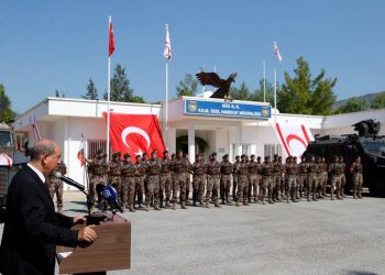 Cumhurbaşkanı Tatar, Polis Özel Harekatı ziyaret etti