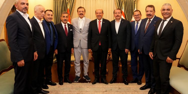 Cumhurbaşkanı Tatar, Kars Kafkas Üniversitesi heyetini kabul etti