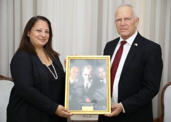 Meclis Başkanı Töre, Berlin Temsilciliğine atanan Ertürk’ü kabul etti