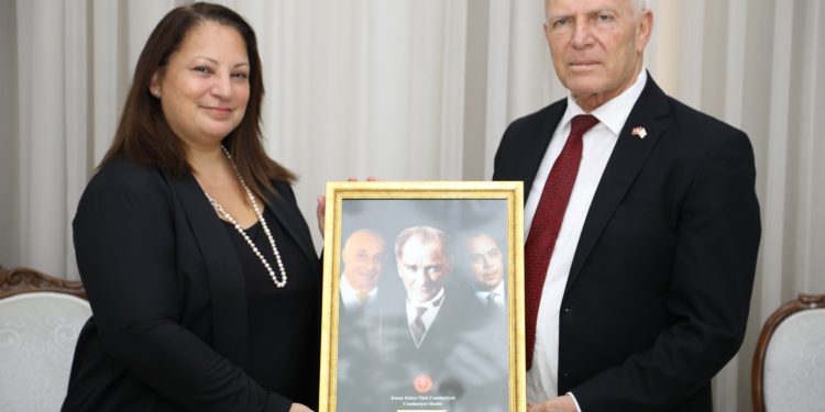 Meclis Başkanı Töre, Berlin Temsilciliğine atanan Ertürk’ü kabul etti