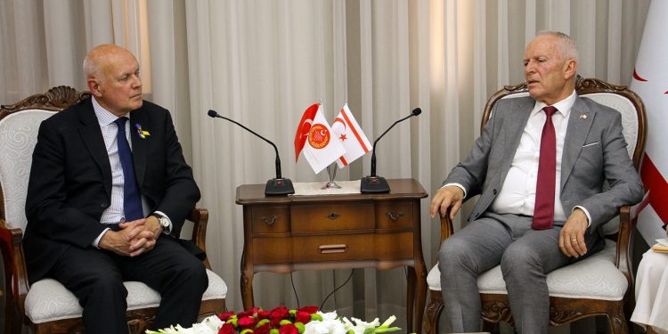 Meclis Başkanı Töre, Iain Duncan Smith’i kabul etti