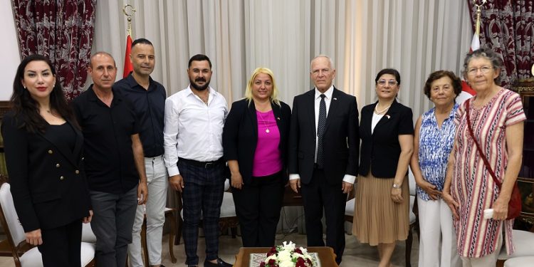 Meclisi Başkanı Töre, Mehmetçik – Büyükkonuk Belediye Başkanı Tuğlu’yu kabul etti