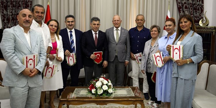 Cumhuriyet Meclisi Başkanı Töre, Türkiye Sanayi ve Ticaret Konfederasyonu heyetini kabul etti