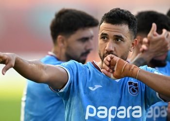 Trabzonspor Slovakya'da avantajı kaptı