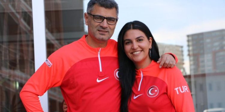 Yusuf Dikeç ve Şevval İlayda Tarhan'dan gümüş madalya