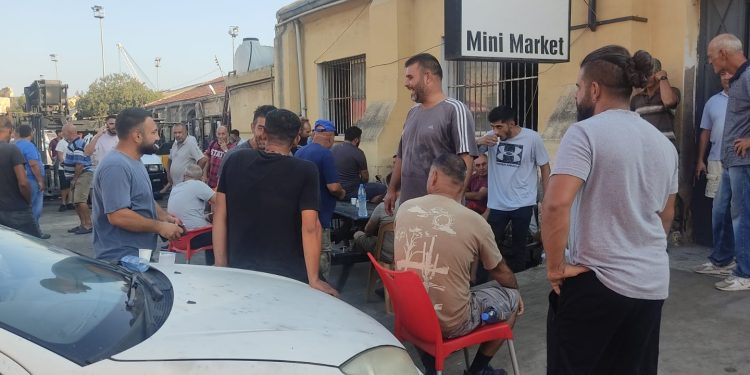 Gazimağusa Limanı’nda iki saatlik iş bırakma eylemi yapıldı