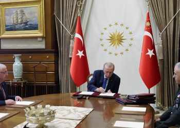 Türkiye’de Yüksek Askeri Şura toplantısında alınan kararlar açıklandı