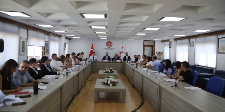 Komite’de “Sağlık Hizmetleri Dairesi” ile “112 Acil Sağlık ve Ambulans Hizmetleri” yasa tasarıları ele alındı