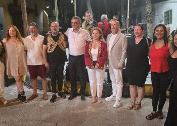 14. Uluslararası Lefkoşa Halk Dansları Festivali, Kıbrıs Gecesi etkinliğiyle başladı