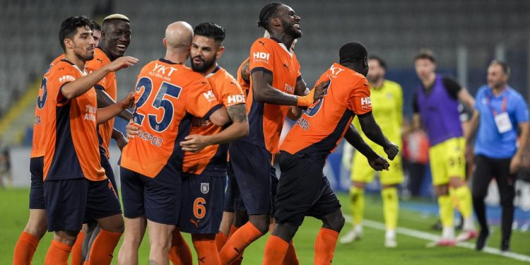 Başakşehir, UEFA Konferans Ligi'nde lig aşamasına yükseldi