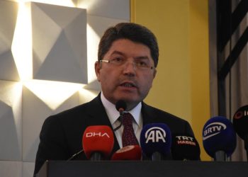 TC Adalet Bakanı Tunç: Kıbrıs Türkü’nün hak ve çıkarlarını korumakta kararlıyız