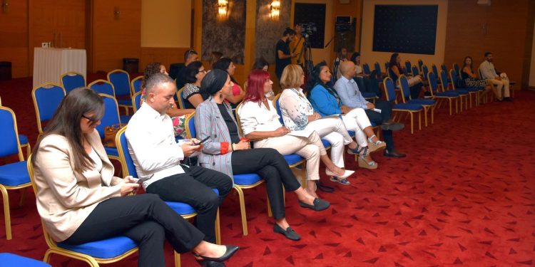 “Okul Sağlığı” konulu sempozyum başladı