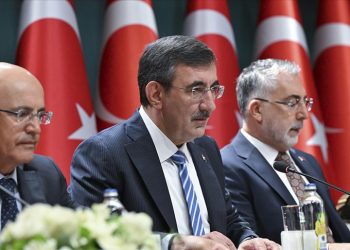 Türkiye’de ekonominin 3 yıllık yol haritası: Yeni Orta Vadeli Program açıklandı