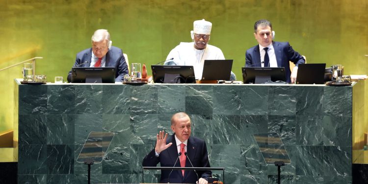 Erdoğan:Filistin’i tanımayan diğer devletleri, bu kritik dönemde tarihin doğru tarafında yer alarak Filistin devletini bir an evvel tanımaya davet ediyorum