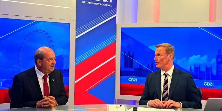 Tatar:Artık vizyonumuz, Kıbrıs’ta iki devletli bir çözümdür. Enerji, su, doğal kaynaklar gibi birçok alanda iş birliği yapılması, hem Kıbrıslı Türkler hem de Kıbrıslı Rumlar için fayda sağlayacaktır