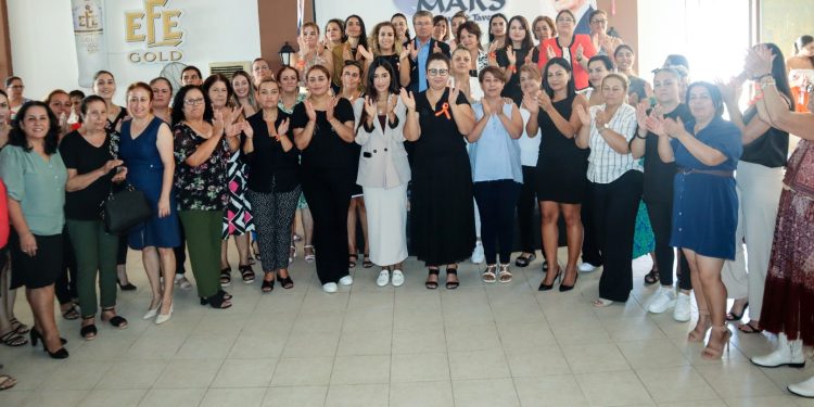 Üstel:İstikrar isteyen kadınlarımız  bizlere büyük güç veriyor