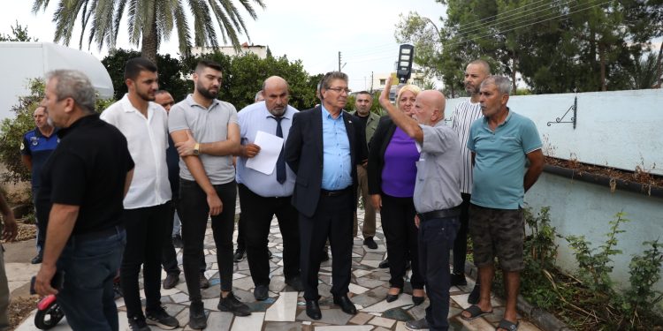 Başbakan Üstel, hortumdan zarar gören Çayırova’yı ziyaret etti
