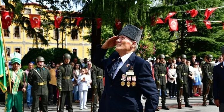 Trabzonlu Kıbrıs gazisi, vücudunda kalan mermi çekirdeğini yıllar sonra öğrendi