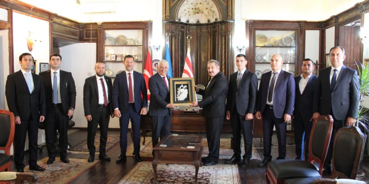 KTBB Başkanı Özçınar, Azerbaycan Şehir Belediyeleri Birliği Başkanı Taghiyev ve heyeti ile bir araya geldi