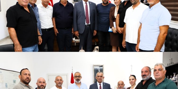 Bakan Çavuşoğlu, Kar-İş ve KTTTB yetkilileri ile görüştü