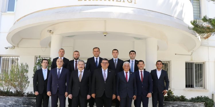 Berova, Azerbaycan Şehir Belediyeleri Birliği Başkanını kabul etti