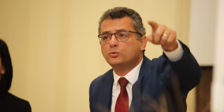 Erhürman: Asgari ücret artıyor, alım gücü düşüyor, ekonomi yönetilmiyor