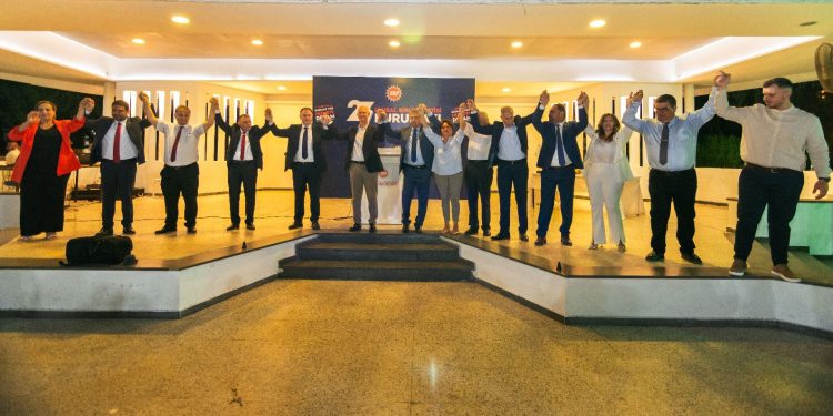 Üstel:Kurultaydan sonra kararlılıkla yola devam edeceğiz