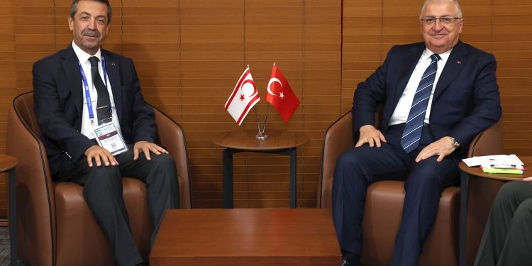 Dışişleri Bakanı Ertuğruloğlu, TC Millî Savunma Bakanı Güler ile görüştü