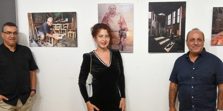 Lefkoşa Fotomaraton Yarışması’nın sergisi açıldı, dereceye girenler ödüllerini aldı