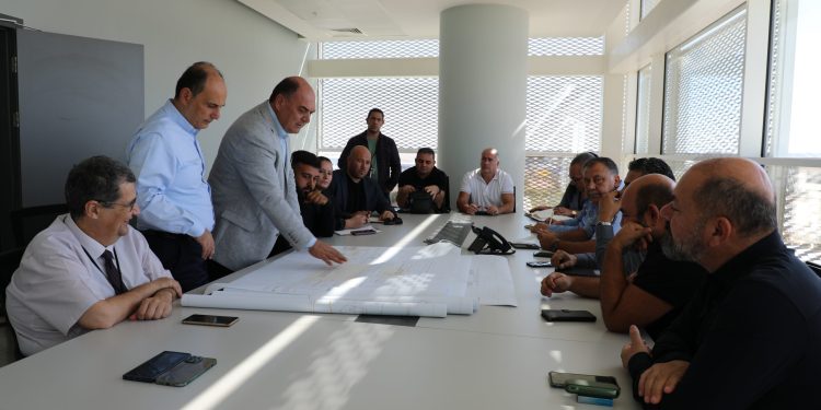 Ercan Havalimanı’ndaki trafik akışının rahatılması için çalışmalar başladı. .. Karavezirler:’Ercan’daki düzenlemeler kısa vadede hayata geçecek’