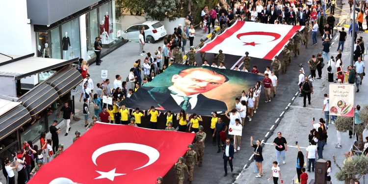 Başkent Lefkoşa’da “Cumhuriyet Korteji” düzenlendi