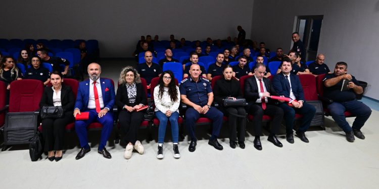 Merkezi Cezaevi Müdürlüğü ve AKÜ iş birliğinde gardiyanlara eğitim semineri düzenlendi