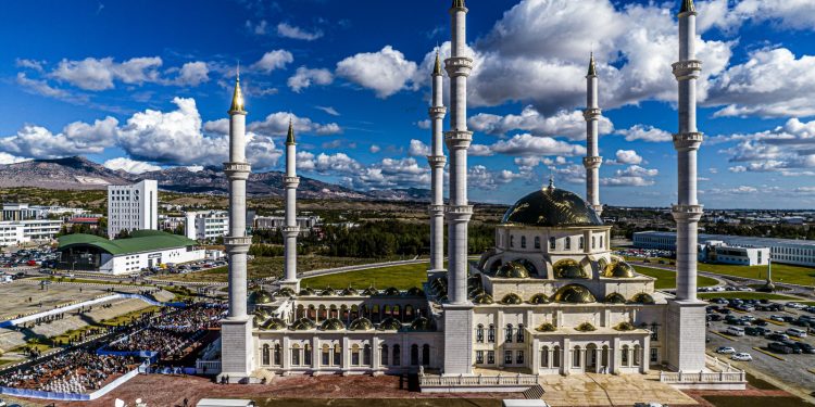 “Camiler ve Din Görevlileri Haftası” kutlanıyor