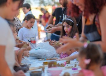 6. Kültürlerin Kaynaşması etkinliği Derya Uluğ konseriyle sona erdi