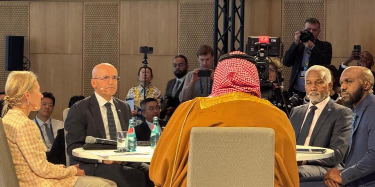 Mehmet Şimşek’ten “iş yapmaya ve diyaloğa açığız” mesajı: “Avrupalı dostlarımızla da yeniden ilişki kurmak istiyoruz”