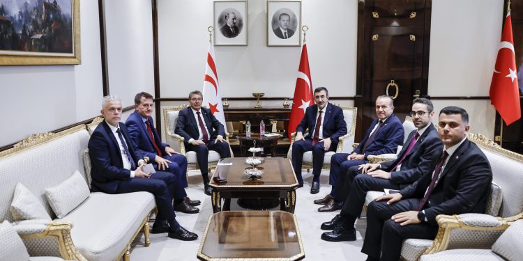 Başbakan Üstel:Filistin’den bir tek farkımız vardı. Bizim Anavatanımız Türkiye Cumhuriyeti vardı