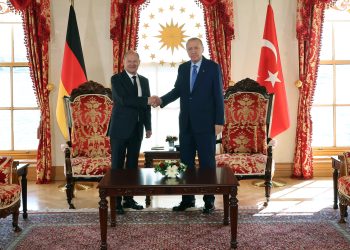 Erdoğan, Almanya Başbakanı Scholz’u kabul etti