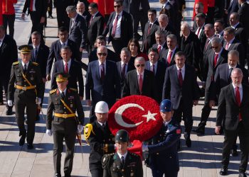 TC Cumhurbaşkanı Erdoğan başkanlığındaki devlet erkanı Anıtkabir’i ziyaret etti