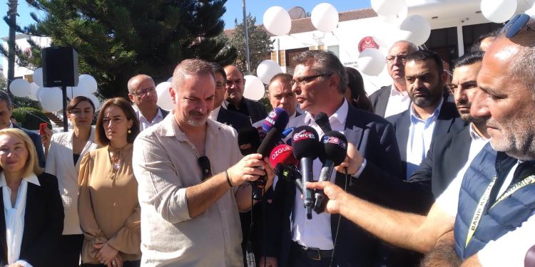 CTP Meclis önünde açıklama yaptı
