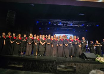 Bahar Esintileri Sanat Derneği Korosu, Türkiye Cumhuriyeti’nin 101’inci kuruluş yılı nedeniyle düzenlenen etkinliğe katıldı