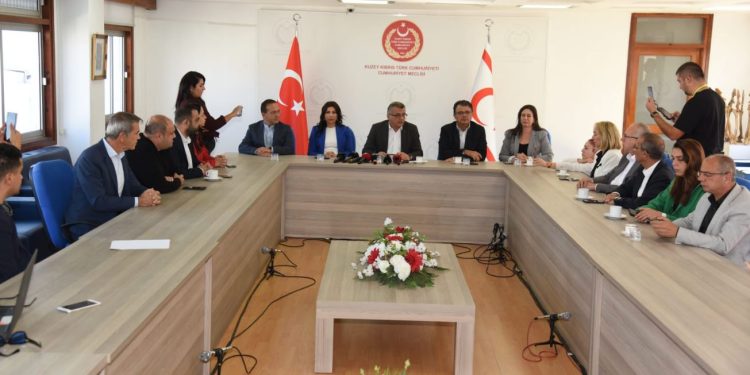 Erhürman:Devir-teslim töreni yok hükmündedir