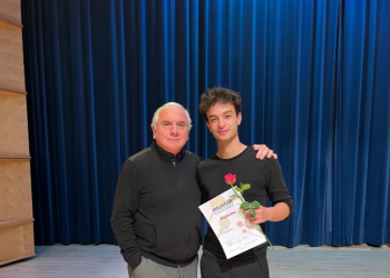 16 yaşındaki Efe Sağıroğluları Finlandiya’daki perküsyon yarışmasında üçüncülük ödülü aldı