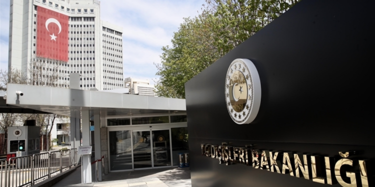 Lübnan’dan ayrılmak isteyen Türk vatandaşlarının deniz yoluyla tahliyesi 9 Ekim’de yapılacak