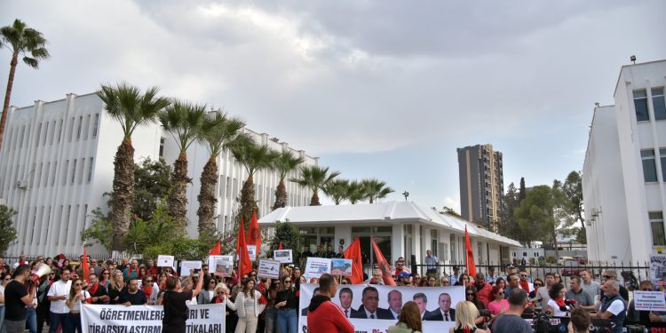 KTOEÖS, Başbakanlık önünde eylem yaptı