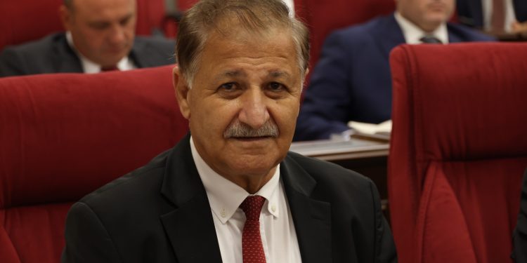 Yüksek tansiyon sorunu yaşayan Ali Pilli hastaneye kaldırıldı, tedavisi sürüyor