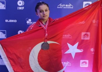 Medine Saime Balaban Avrupa Halter Şampiyonası'nda bronz madalya kazandı