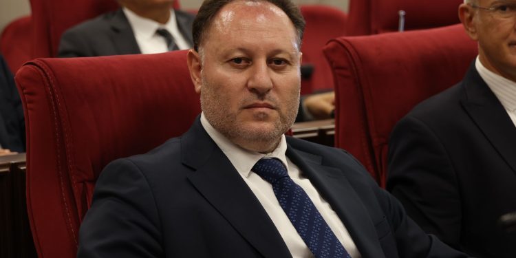 Meclis Başkanı Ziya Öztürkler: “Alçak terör saldırısını şiddetle kınıyor ve lanetliyorum”