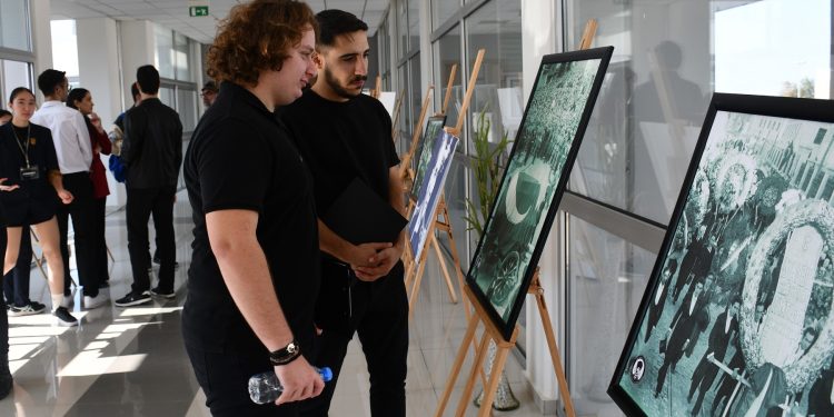 DAÜ’de “Aramızdan Ayrılışının 86. Yılında Anılarda Mustafa Kemal Atatürk” konulu sergi açıldı